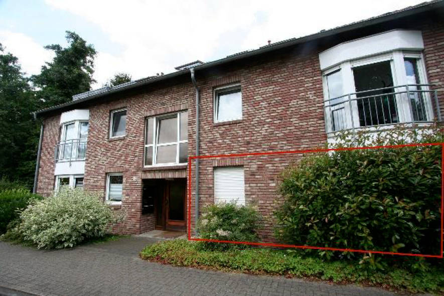 Garage, Garage, Eigentumswohnung (3 bis 4 Zimmer) in , 00000