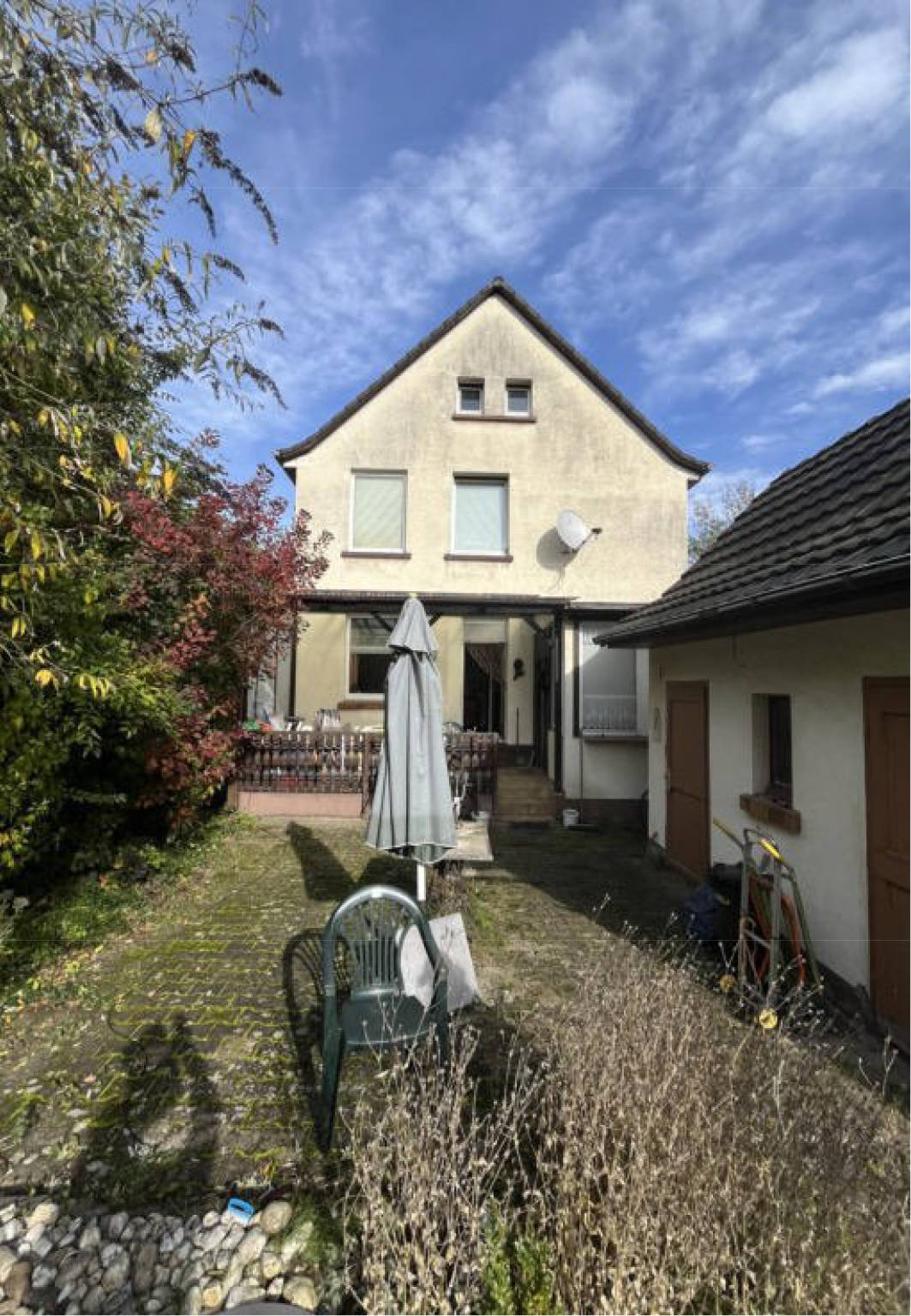 Zweifamilienhaus in Moltkestraße 27, 42799 Leichlingen