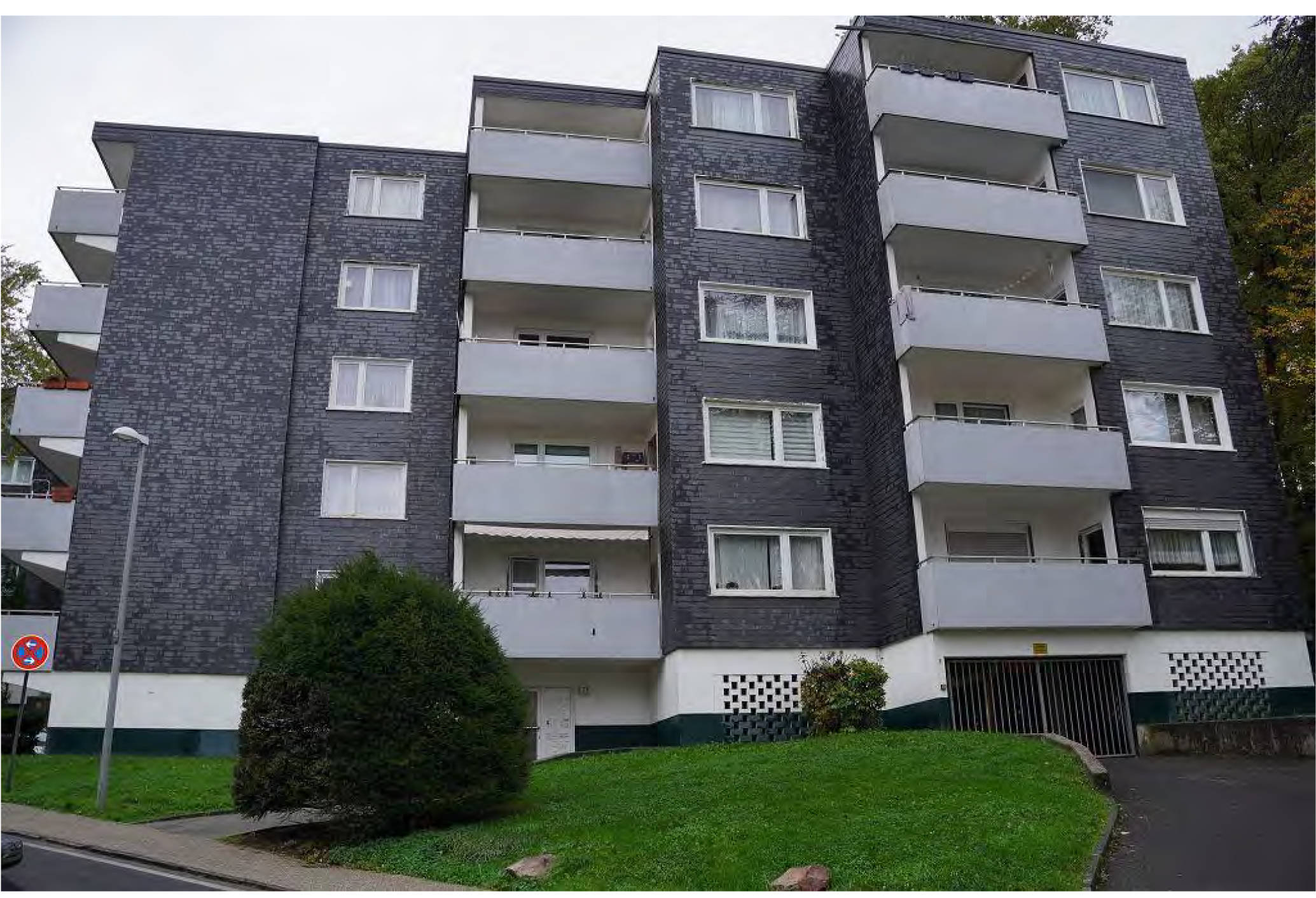 Kfz-Stellplatz (Tiefgarage), Mehrfamilienhaus, Garage, Eigentumswohnung (3 bis 4 Zimmer) in Hamberger Straße 71, 51381 Leverkusen, Lützenkirchen
