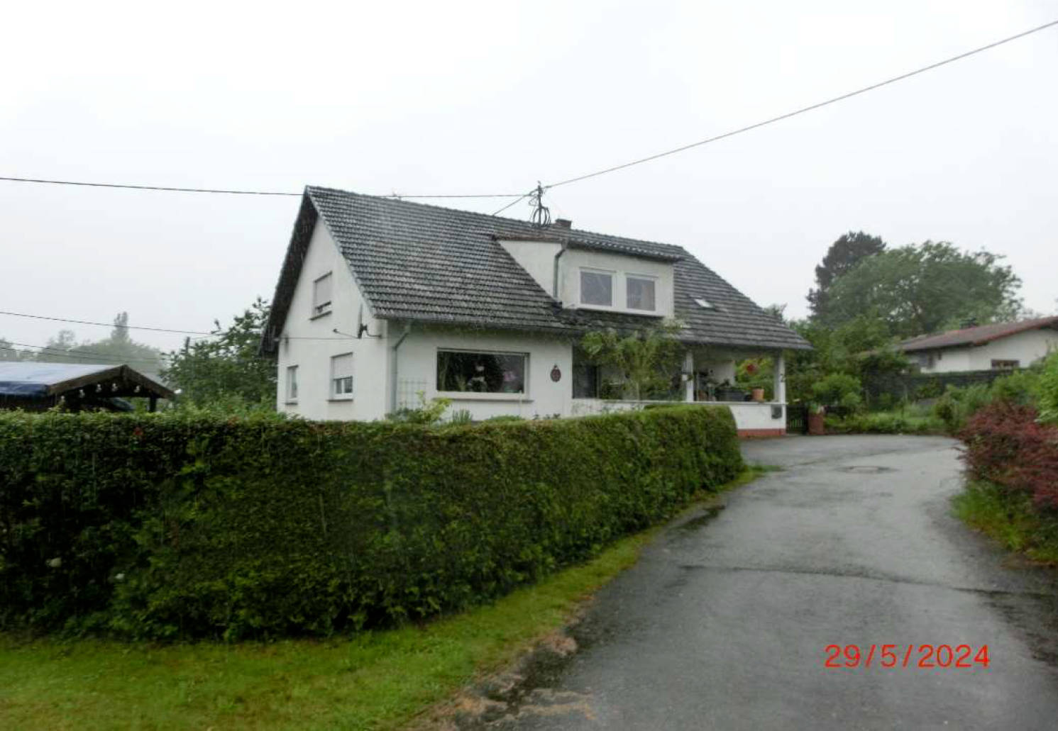 Zweifamilienhaus in Holunderweg 2, 53819 Neunkirchen-Seelscheid, Remschoß
