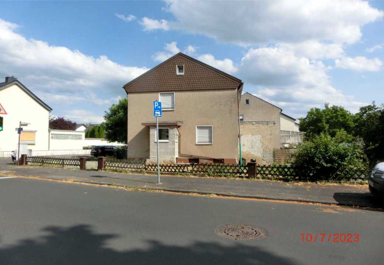 Einfamilienhaus, Doppelhaushälfte in Am Mühlenweg 1, 53842 Troisdorf, West - Bild 2