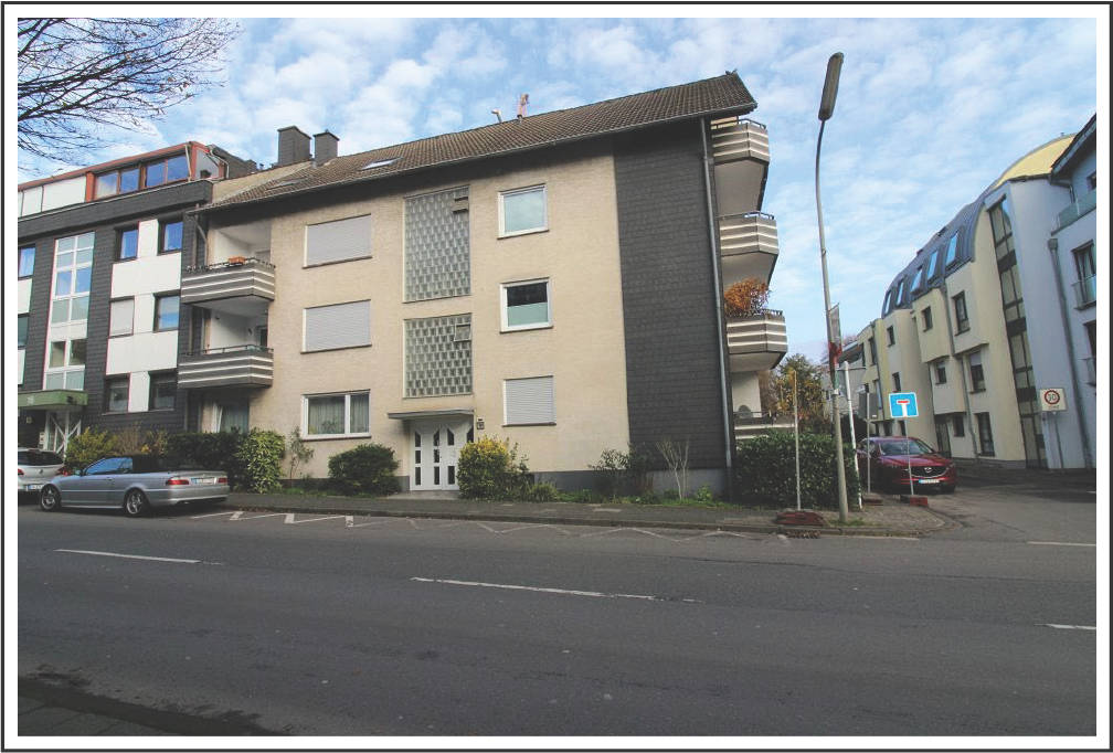 Kfz-Stellplatz, Eigentumswohnung (3 bis 4 Zimmer) in Bahnhofstraße 14, 42799 Leichlingen