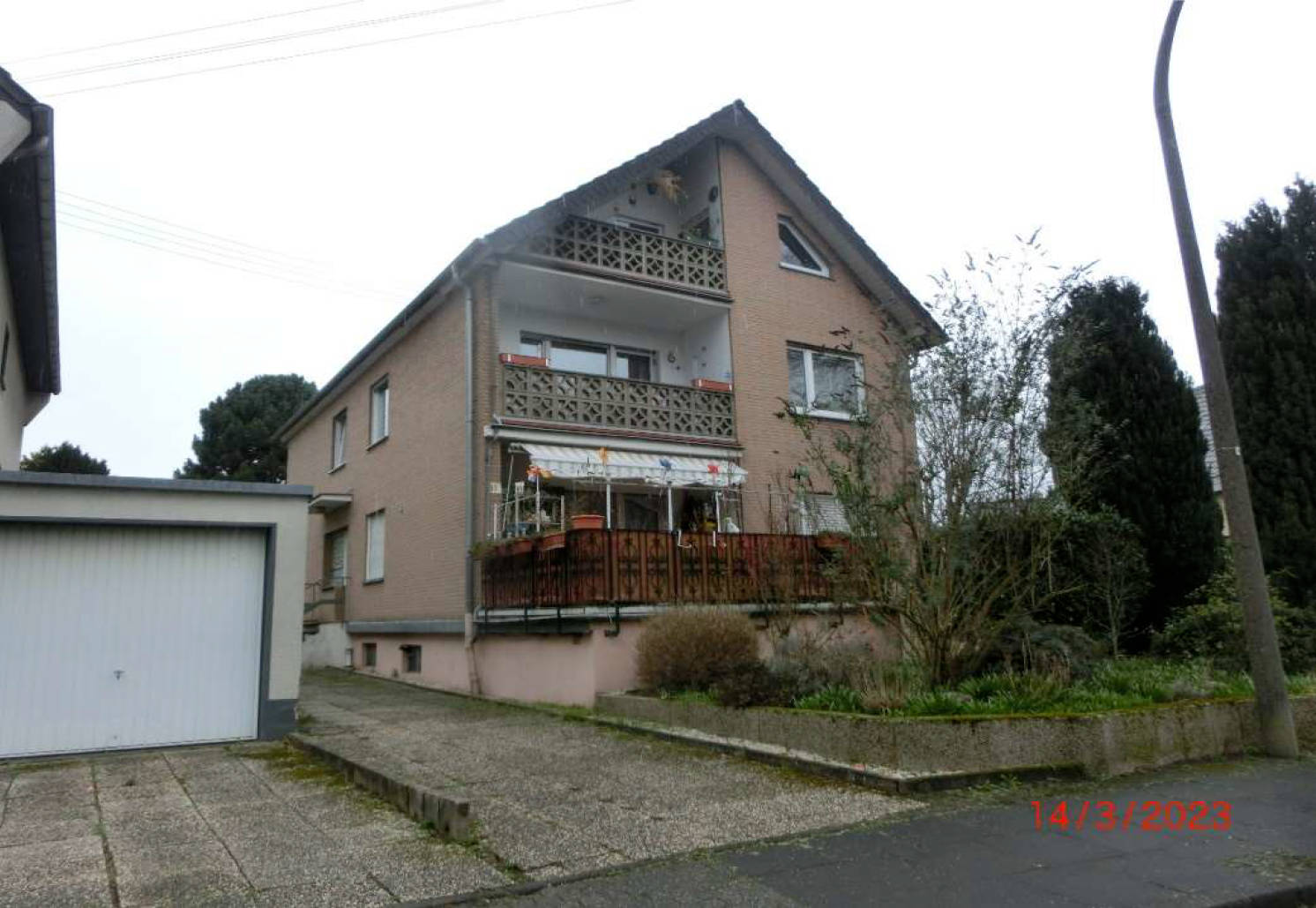 Dreifamilienwohnhaus in Eichendorffstraße 31, 53844 Troisdorf, Sieglar