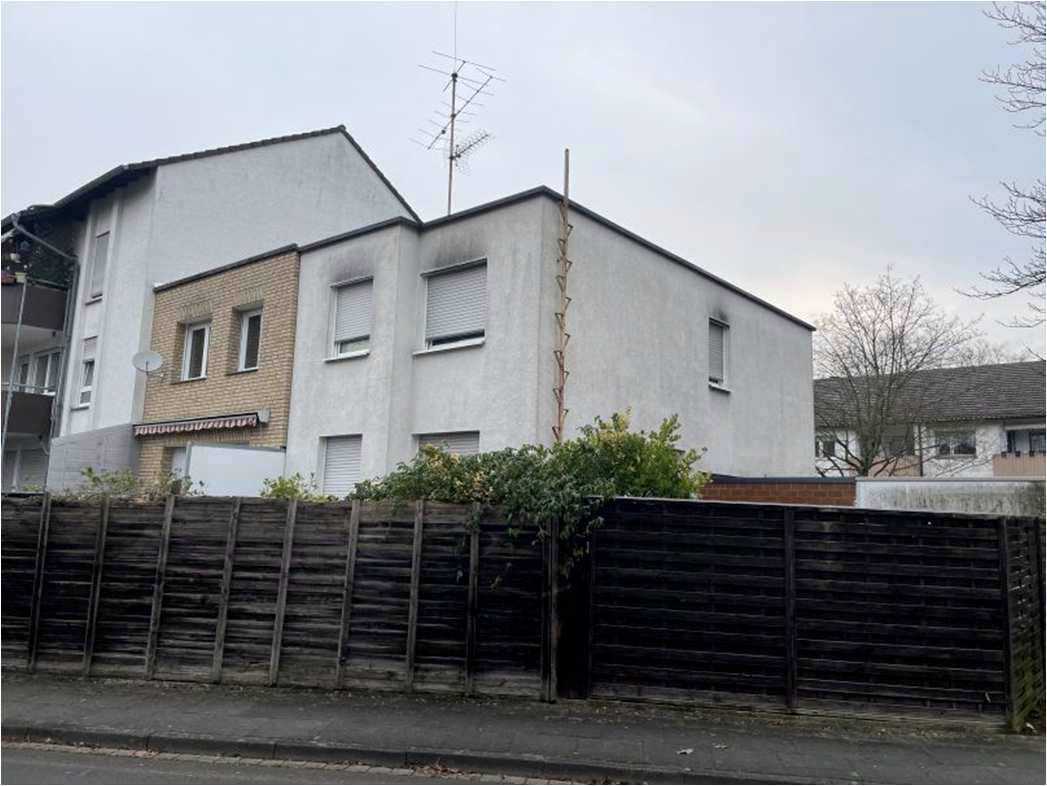 Einfamilienhaus, Doppelhaushälfte in Bodelschwinghstraße 10, 53840 Troisdorf, Mitte - Bild 2