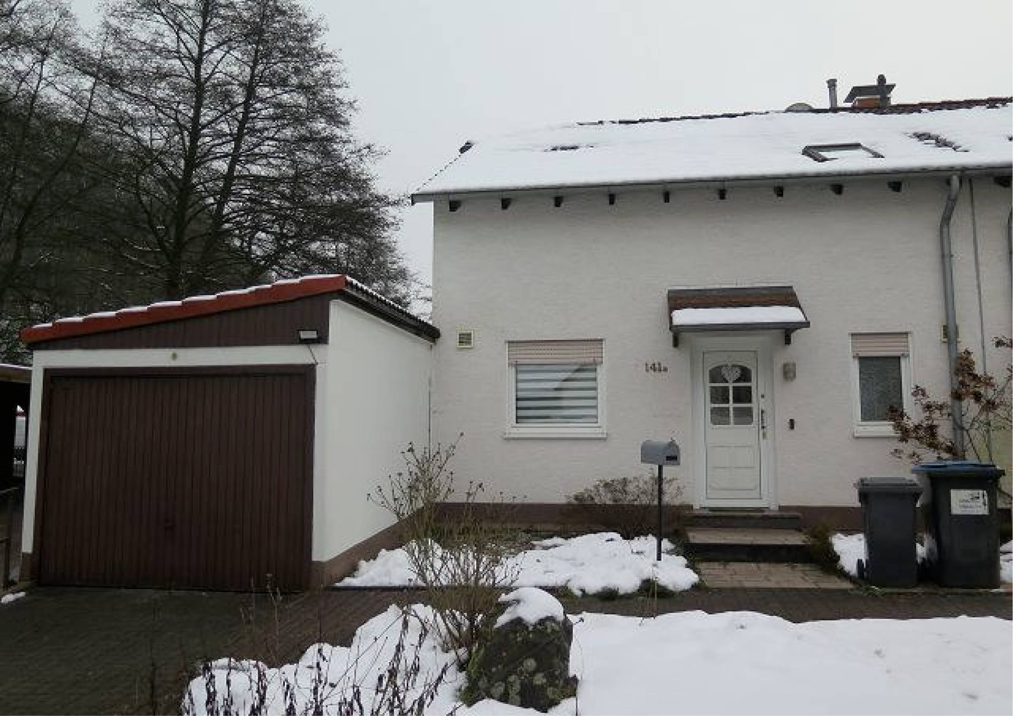 Garage, Doppelhaushälfte, Carport in Heilenbecker Straße 141A, 58256 Ennepetal