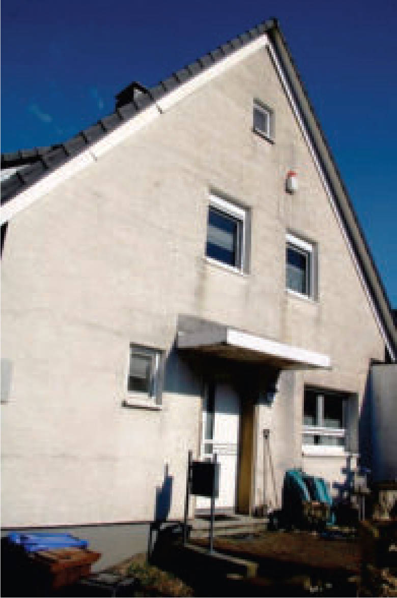 Garage, Einfamilienhaus in Schlebuscher Straße 16, 58285 Gevelsberg - Bild 2