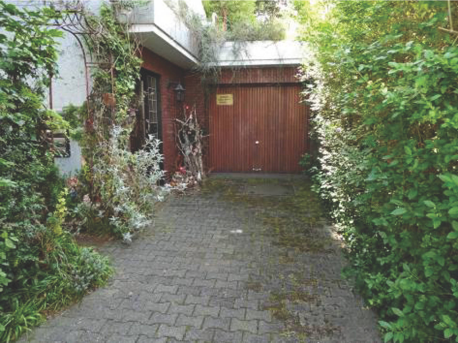 Garage, Mehrfamilienhaus, 4-Familienwohnhaus und 2 Garagen in Gilsingstr. 50, 44789 Bochum, Wiemelhausen