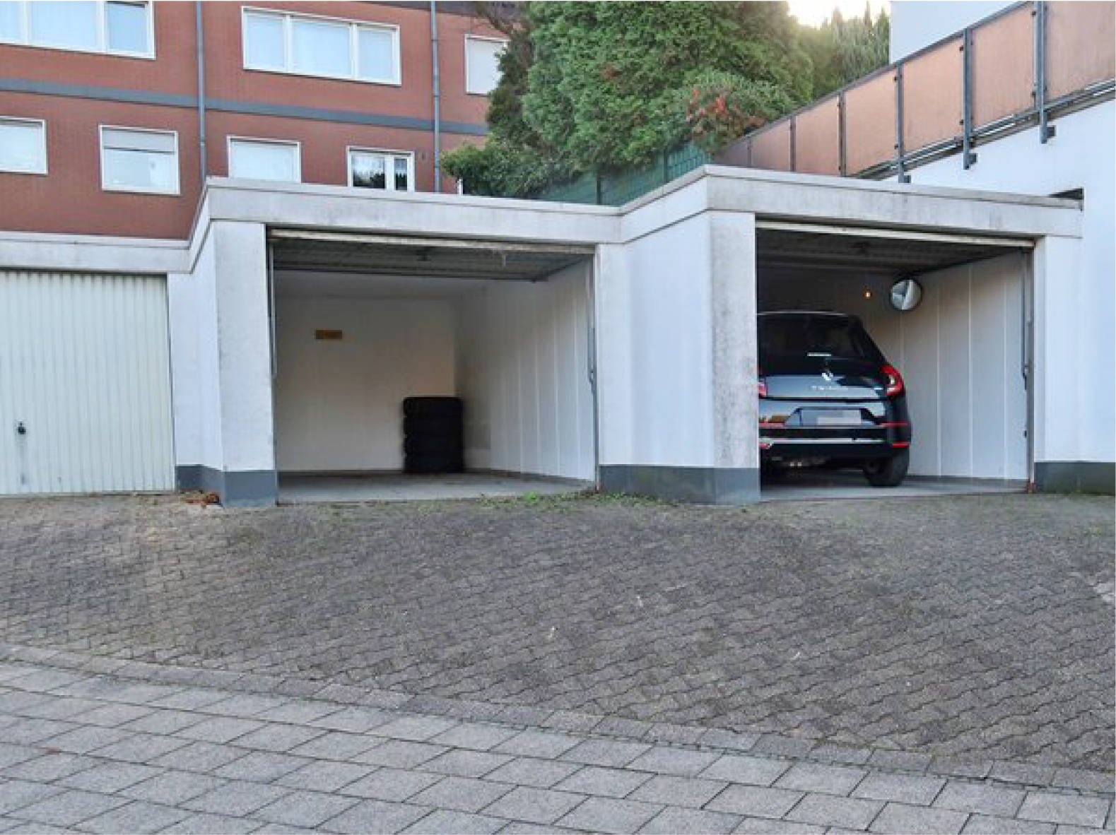 4 Garagen als Reihengaragenanlage, 1/2 Anteil in Am Chursbusch, 44879 Bochum, Dahlhausen - Bild 5
