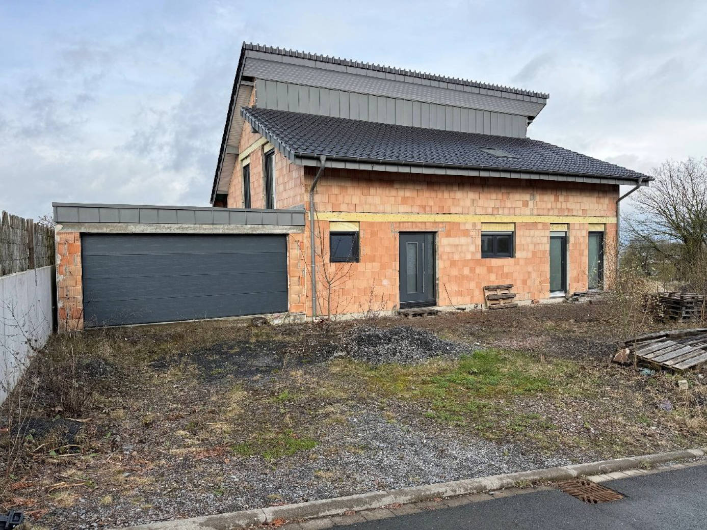 Garage, Einfamilienhaus in An der Landstraße 17, 59757 Arnsberg, Herdringen