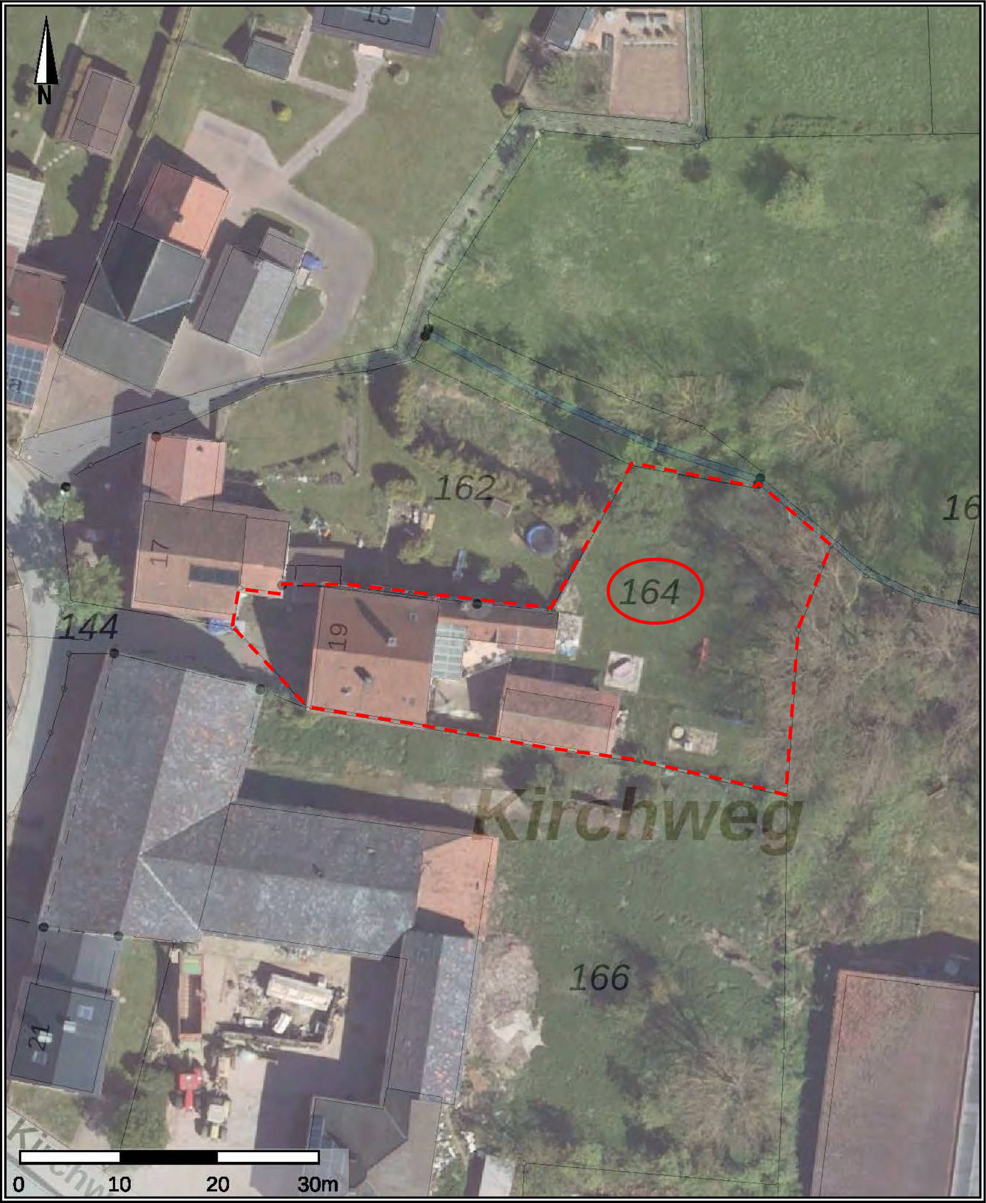 Zweifamilienhaus, Garage, Die Wertermittlung erfolgte ohne Innenbesichtigung in Kirchweg 19, 34434 Borgentreich - Bild 4