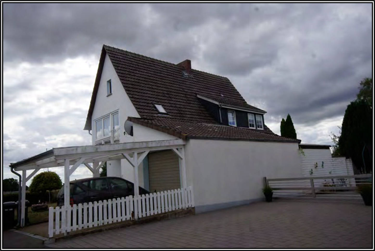 Garage, Einfamilienhaus, Die Wertermittlung erfolgte ohne Innenbesichtigung. in Waldweg 14, 34414 Warburg, Hohenwepel - Bild 2