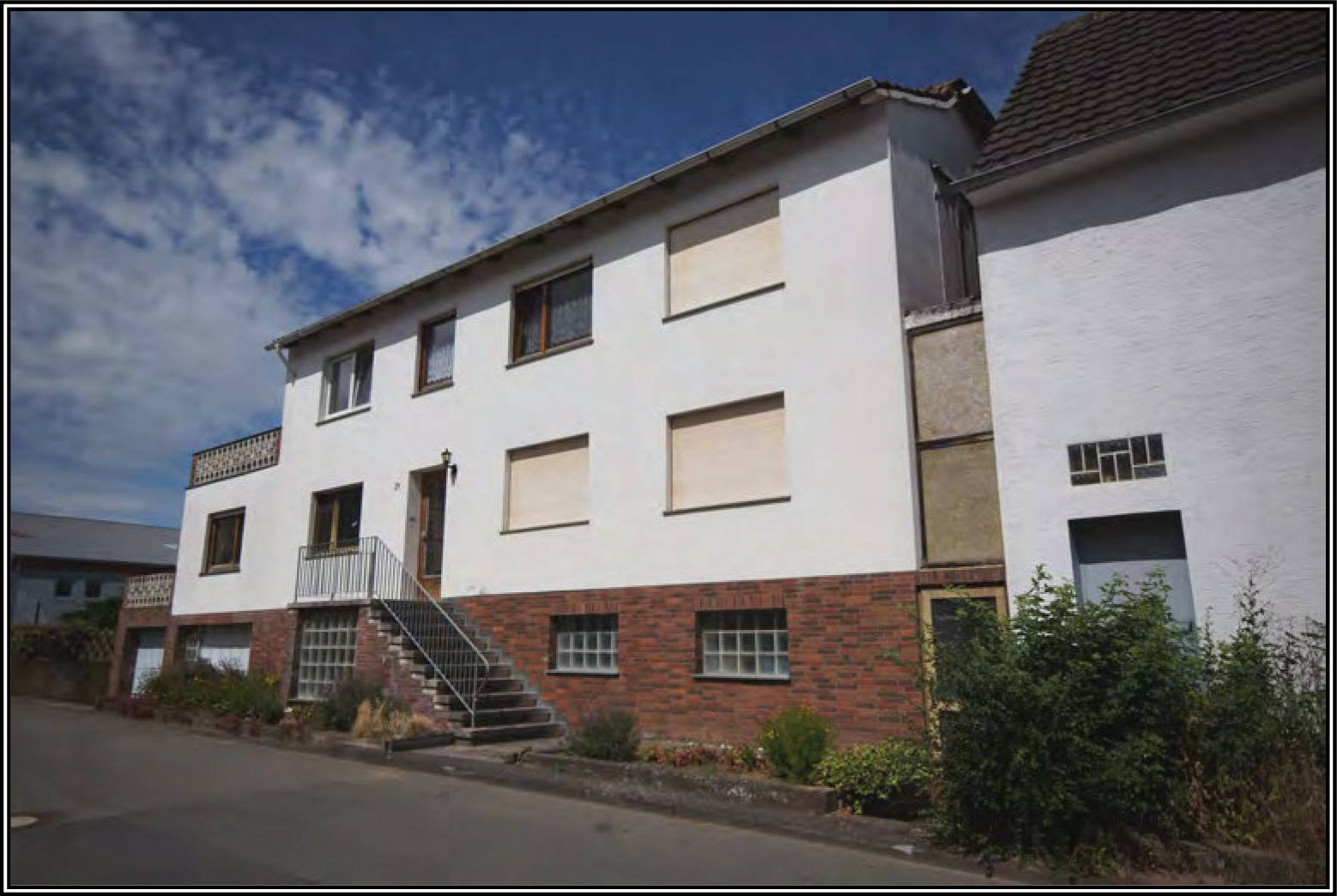 Garage, Einfamilienhaus in Mittelstraße 21, 34414 Warburg