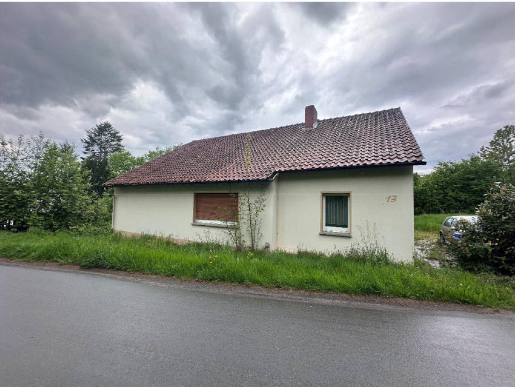 Kfz-Stellplatz, Einfamilienhaus in Fülmer Straße 13, 32457 Porta Westfalica, Eisbergen - Bild 3