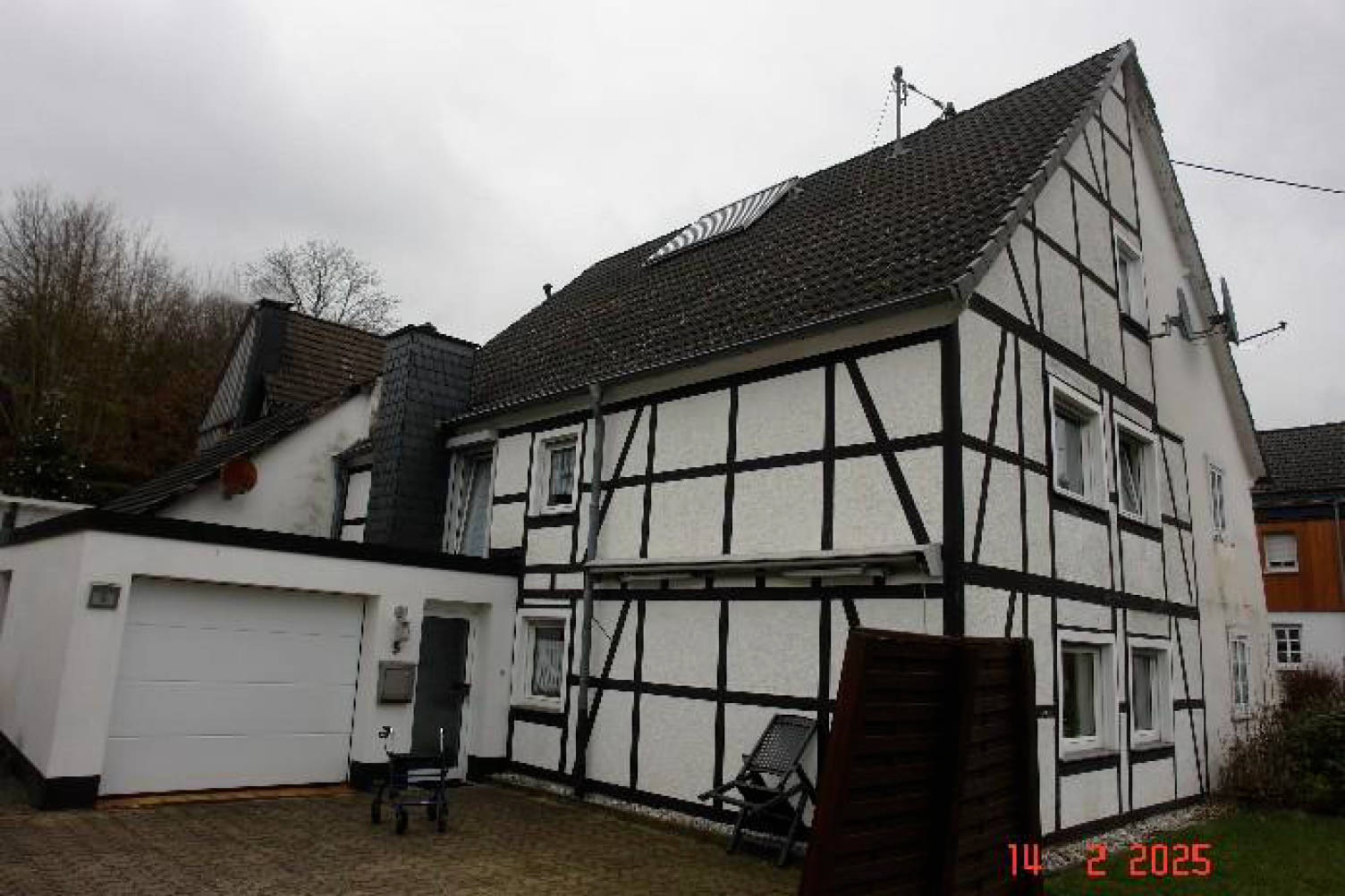 Einfamilienhaus, Doppelhaushälfte, Unbebautes Grundstück (Gartengrundstück), ( Fachwerk) in Auf der Renn 5, 51766 Engelskirchen, Ober-Engelskirchen - Bild 2