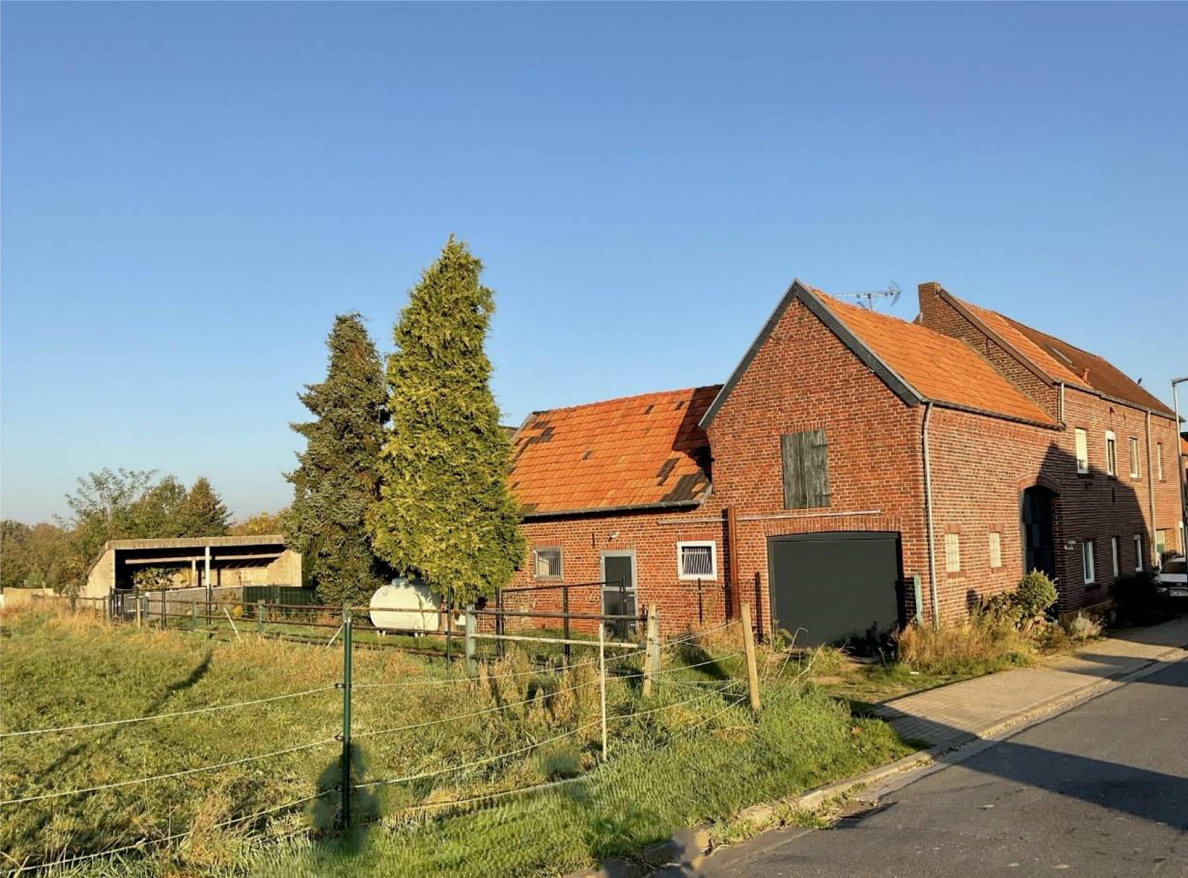 Ehem. Hofstelle mit Wohnhaus, Nebengebäude und Remise in Buscherheide 58, 52538 ;Gangelt;Selfkant, Breberen-Schümm - Bild 2