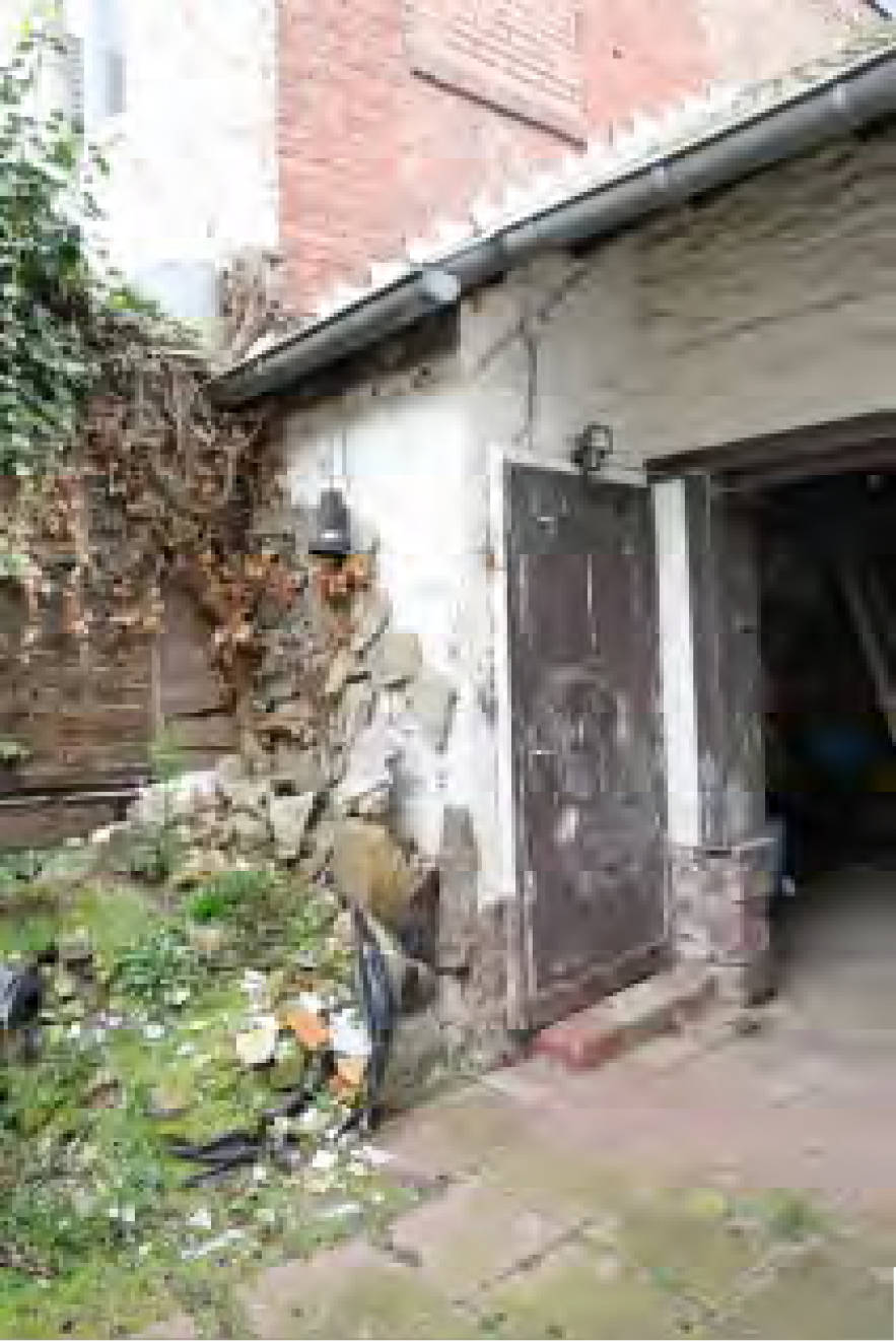 Zweigeschossiges Reihenmittelhaus in Kirchplatz 12, 52531 Übach-Palenberg - Bild 2