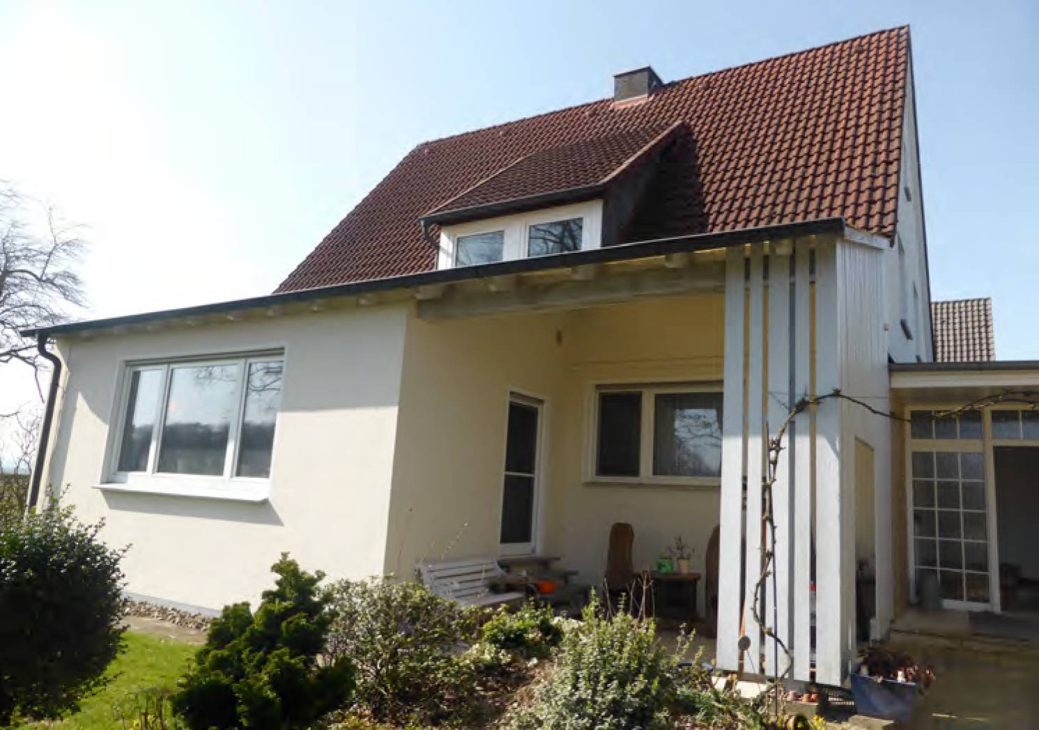 Wohnhaus mit Einliegerwohnung in Teichstraße 22, 32139 Spenge - Bild 2