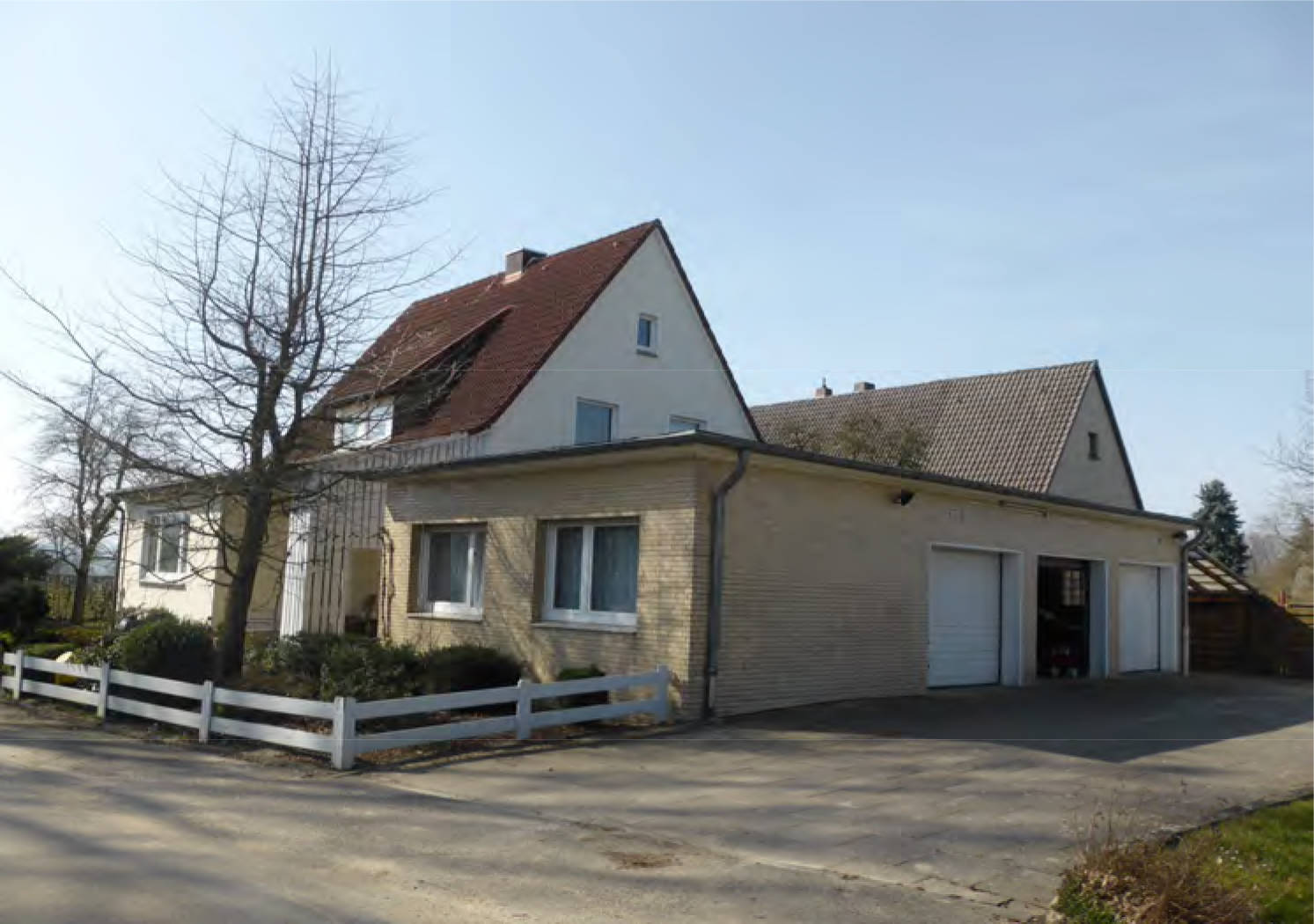 Wohnhaus mit Einliegerwohnung in Teichstraße 22, 32139 Spenge - Bild 3