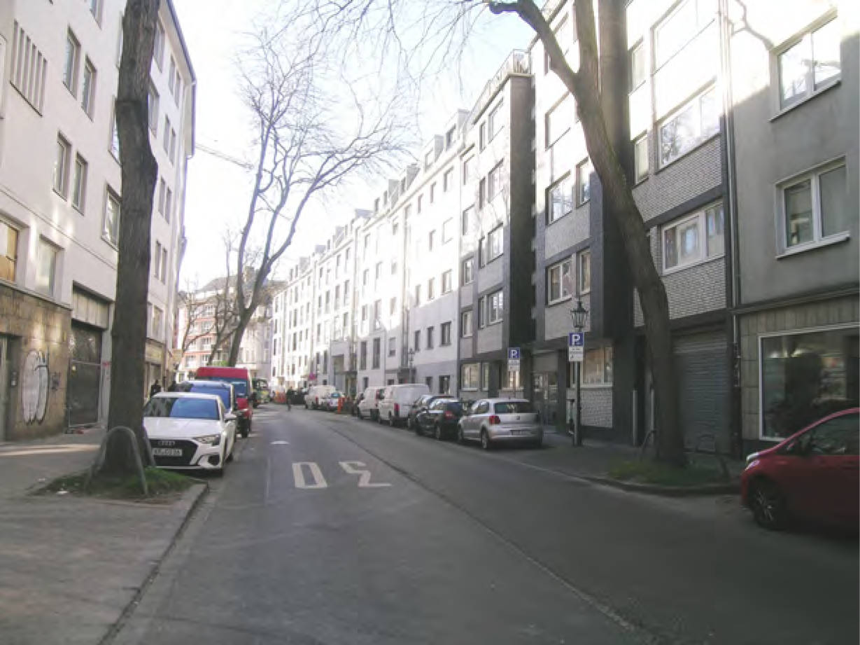 Kfz-Stellplatz (Tiefgarage) in Volmerswerther Straße 26, Martinstraße 43, 00000 , Bilk