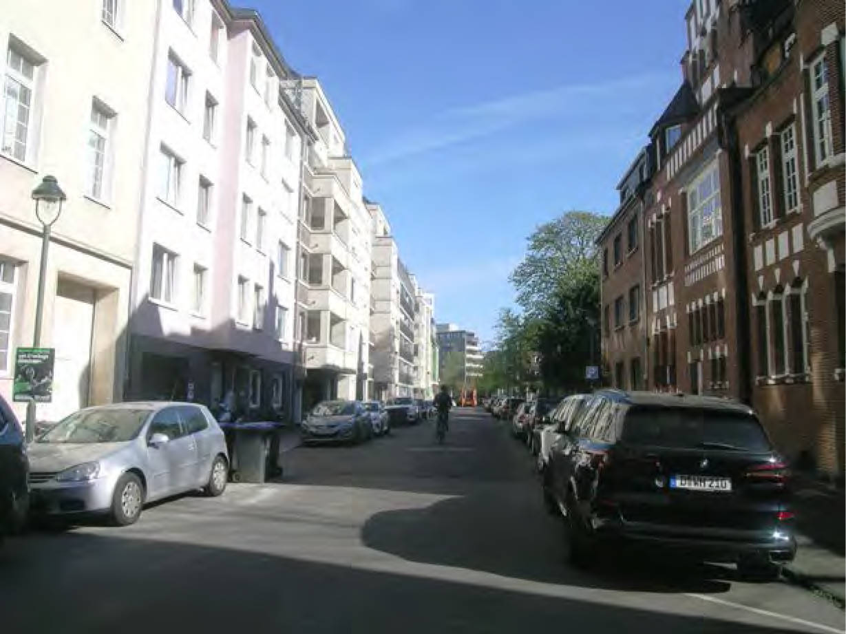 Kfz-Stellplatz (Tiefgarage) in Winkelsfelder Straße 42, 40477 Düsseldorf, Pempelfort - Bild 2