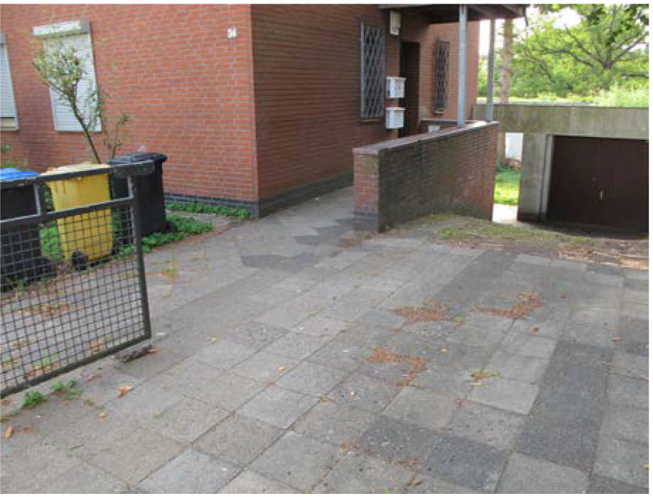 Dreifamilienhaus in Sandstraße 34, 40627 Düsseldorf, Unterbach