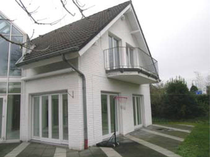 freistehendes Einfamilienhaus mit Garage in Sonnenacker 33, 40489 Düsseldorf, Wittlaer