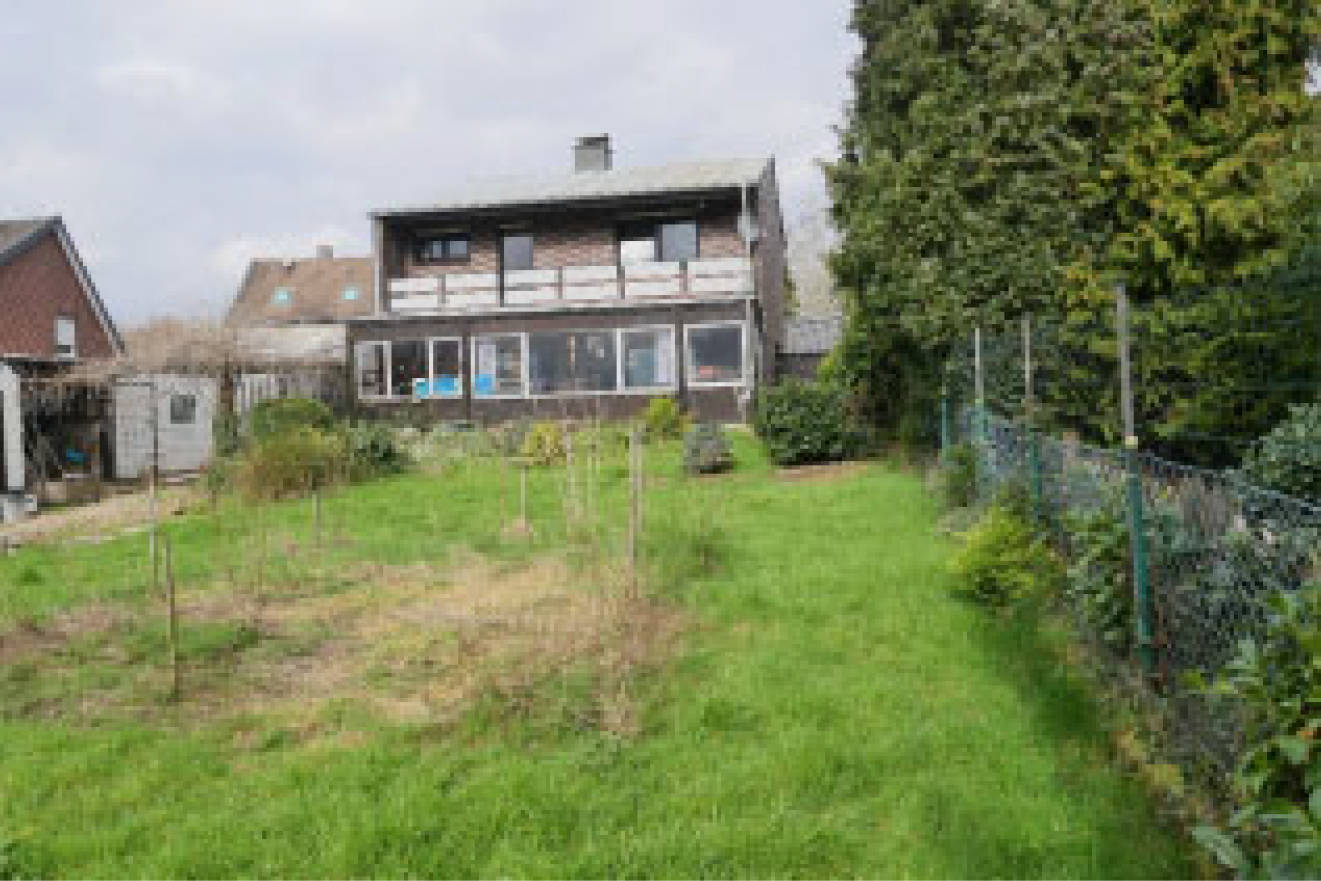 Garage, Einfamilienhaus in Pützchensweg 14, 41849 Wassenberg, Birgelen