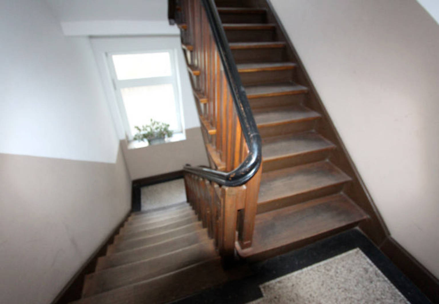 nordrheinwestpfalen 0092 K 0018/2024 Kurfürstenstr. 2 A, 50678 Köln , Neustadt-Süd 17