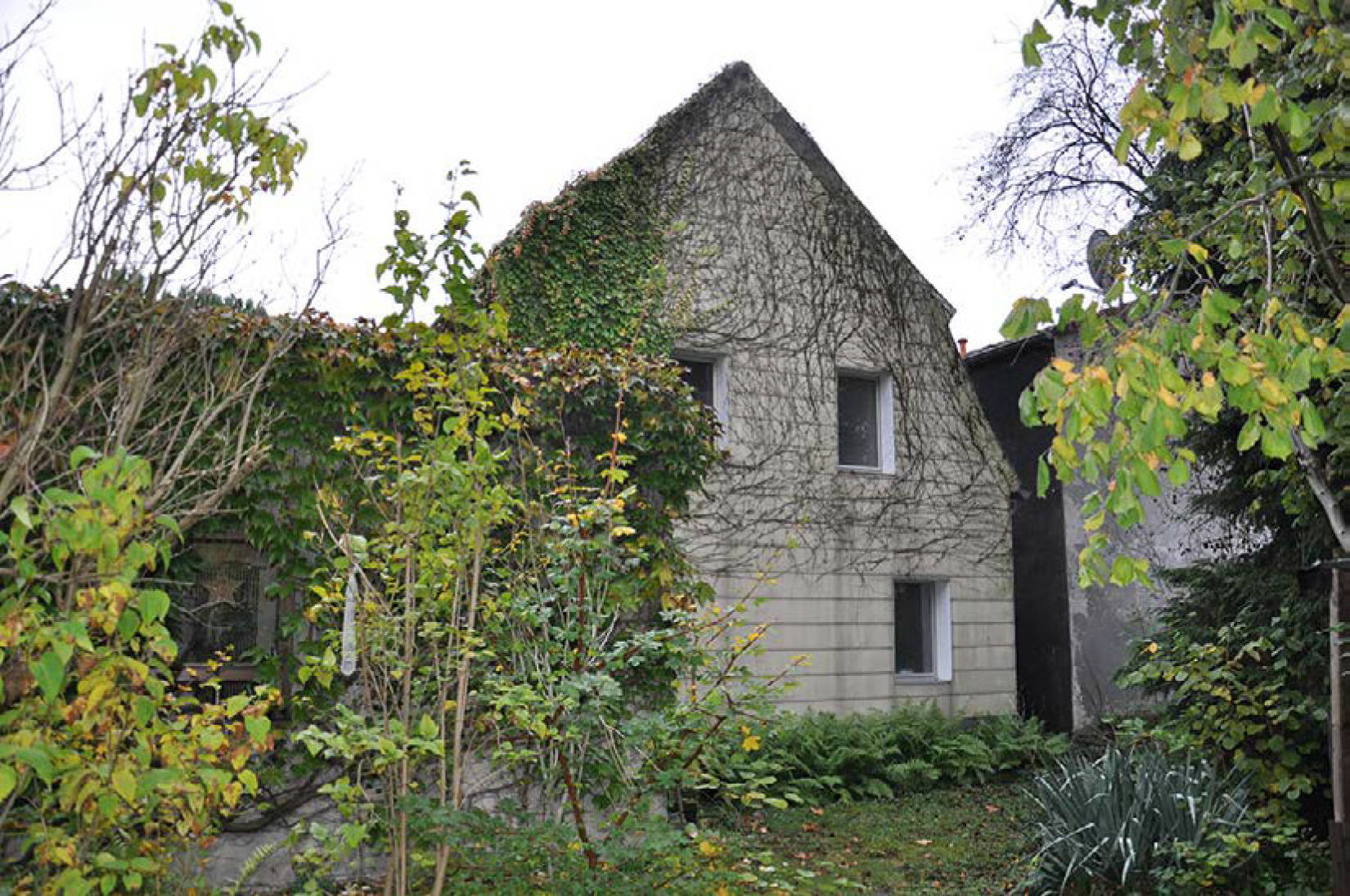 Einfamilienhaus, Anbau, Scheune, Gartenlandflurstück (innenliegend) in Merkenicher Str. 180, 50735 Köln, Niehl - Bild 2