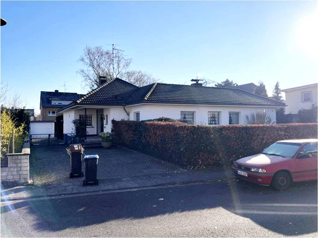 Garage, Einfamilienhaus in Kleeweg 4, 51147 Köln, Wahn - Bild 2