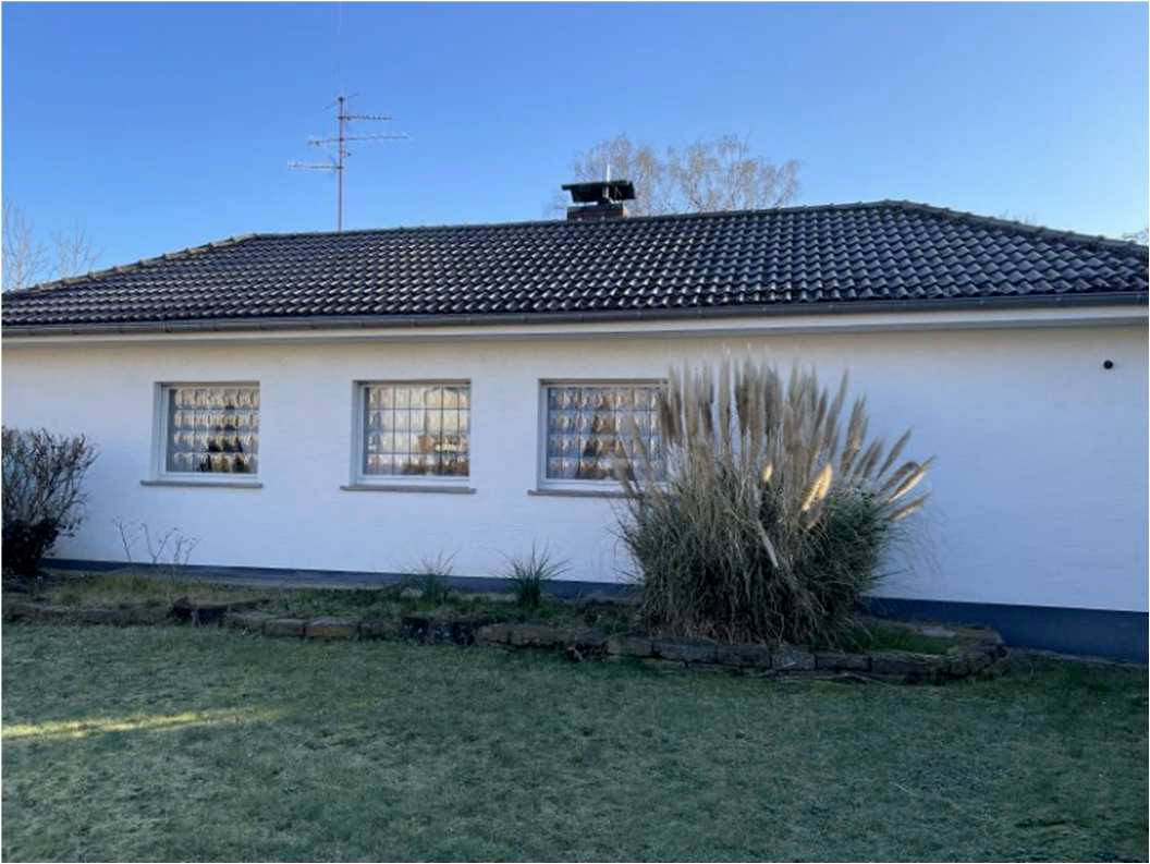 Garage, Einfamilienhaus in Kleeweg 4, 51147 Köln, Köln-Porz-Wahn - Bild 2