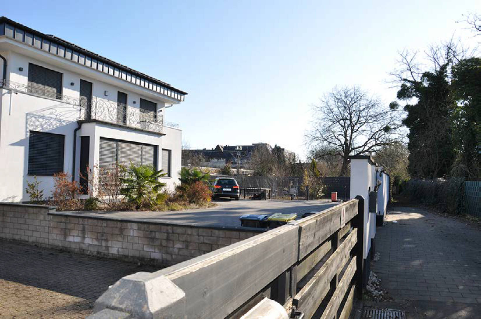 Kfz-Stellplatz, Einfamilienhaus in Weinheimer Straße 7, 51107 Köln, Merheim - Bild 4