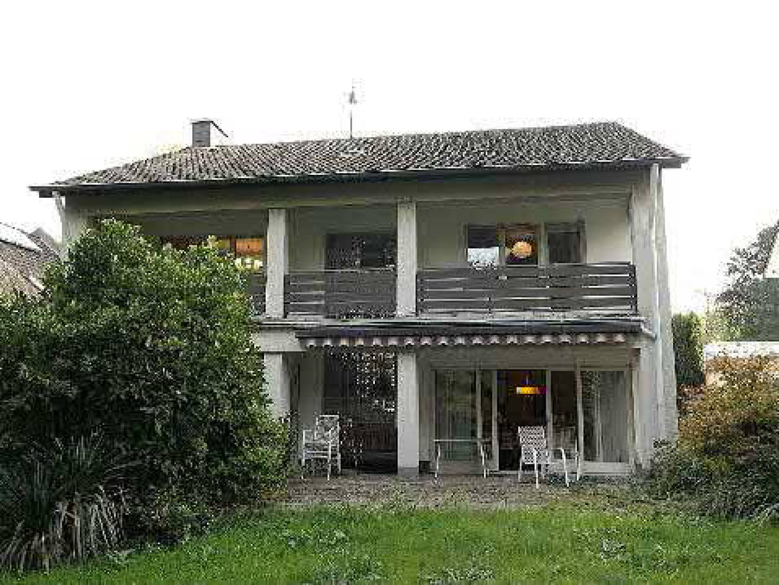 Garage, Einfamilienhaus in Bachstraße 13, 50858 Köln, Junkersdorf - Bild 5