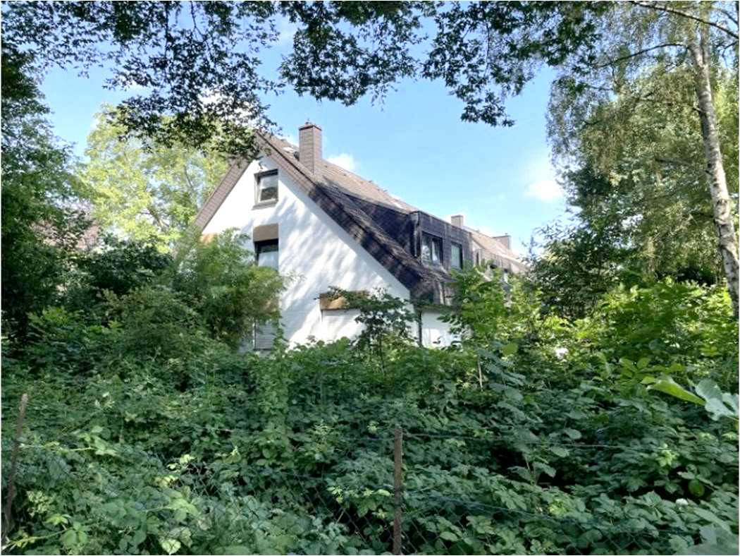 Garage, Eigentumswohnung (3 bis 4 Zimmer), Doppelparker, Wege- und Vorgartenflächen, Wege- und Vorgartenflächen in Ginsterweg 16 b, 50858 Köln, Köln-Junkersdorf