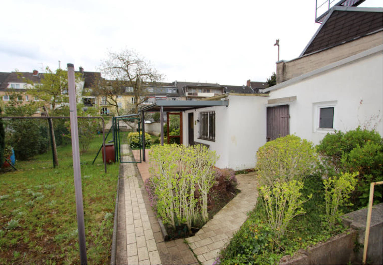 nordrheinwestpfalen 0093 K 0033/2024 Dellbrücker Hauptstr. 133, 51069 Köln, Dellbrücker Hauptstraße 133 17