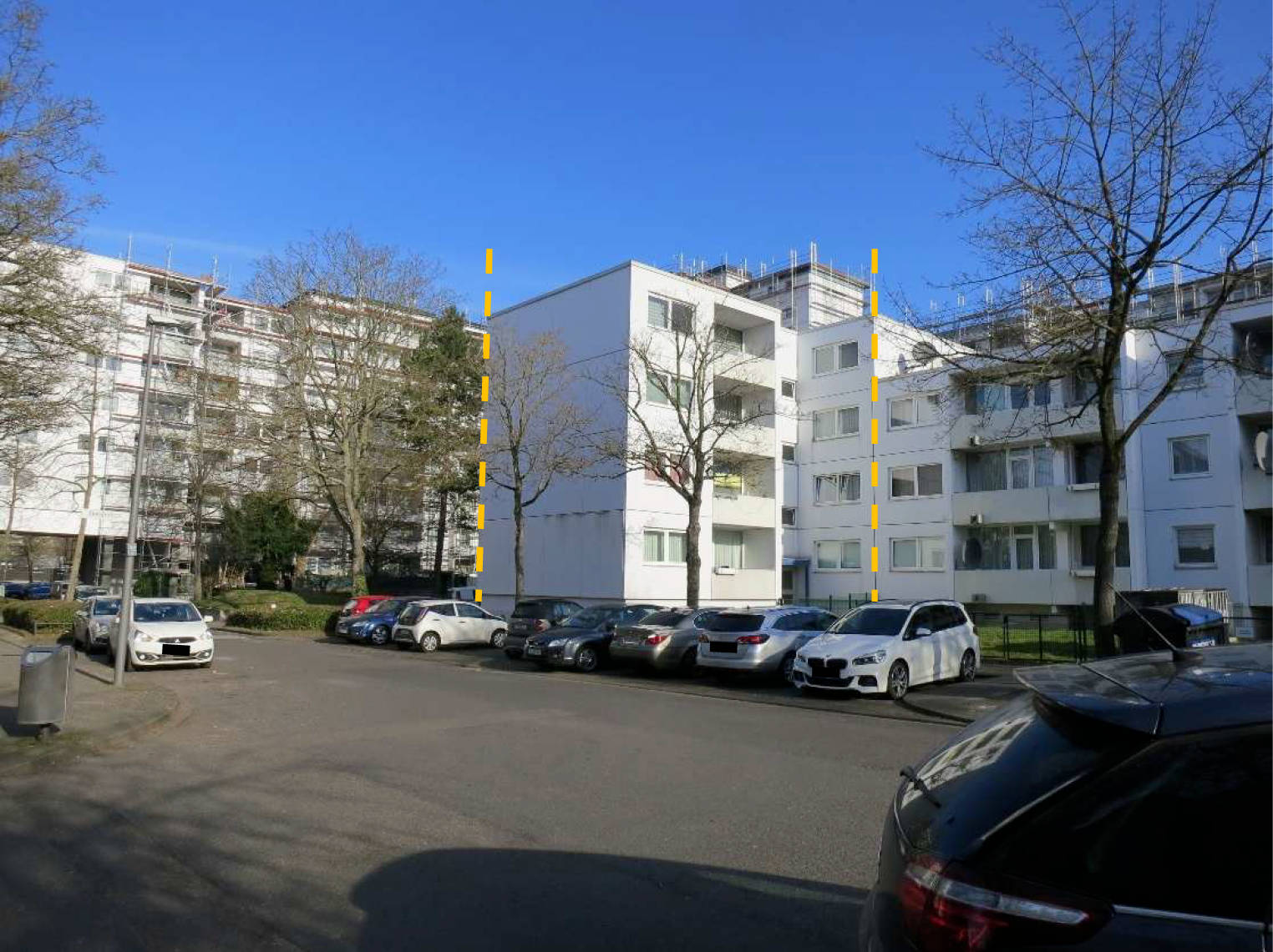 Mehrfamilienhaus, Eigentumswohnung (1 bis 2 Zimmer) in Karl-Marx-Allee 72, 50769 Köln, Seeberg