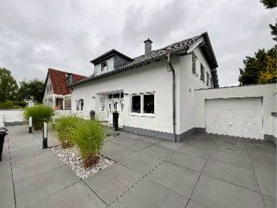 nordrheinwestpfalen 0093K0093-2019 Höxterstr. 10, 12, 51109 Köln, Brück