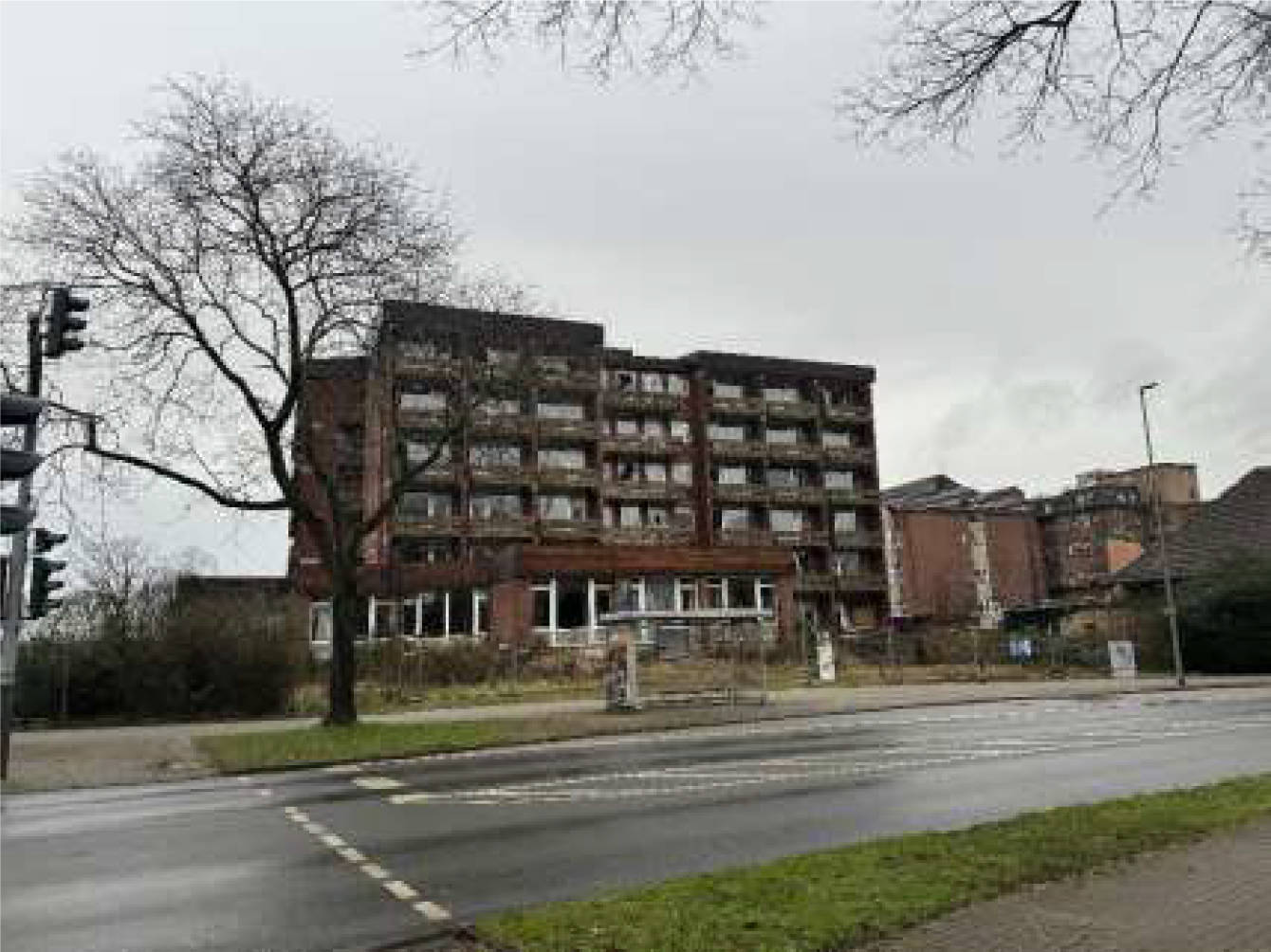ehemaliges Altenheim sowie brachliegendes Grundstück in Dörnbergstraße 4, Gartenstraße 115, Schwester Eutymia-Straße, 47167 Duisburg, Neumühl - Bild 2