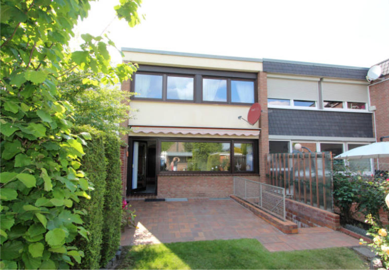 Garage, Reihenhaus in Kurt-Schumacher-Straße 103, 00000 Erftstadt, Lechenich - Bild 4