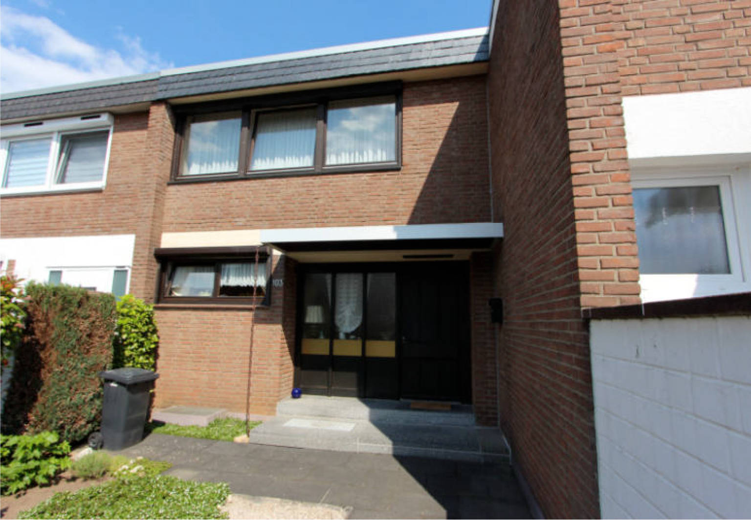 Garage, Reihenhaus in Kurt-Schumacher-Straße 103, 00000 Erftstadt, Lechenich