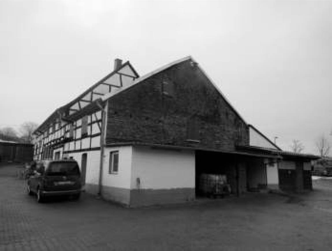 nordrheinwestpfalen 0180K0018-2023 Bergische Landstraße 38 u. 38 a, 45239 Essen, Heidhausen 9