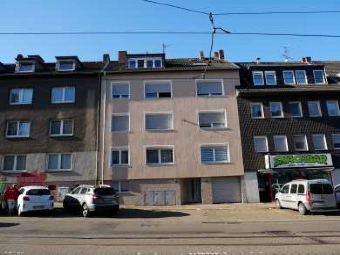 Mehrfamilienhaus in Martin-Luther-Str. 31, 45145 Essen, Holsterhausen - Bild 2