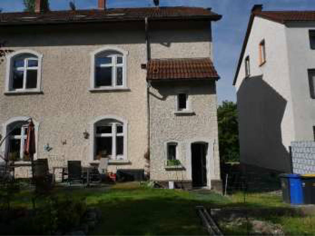 Doppelhaushälfte, Verkehrsfläche (Gehweg) in Haldenstr. 46, 45327 Essen, Katernberg - Bild 3