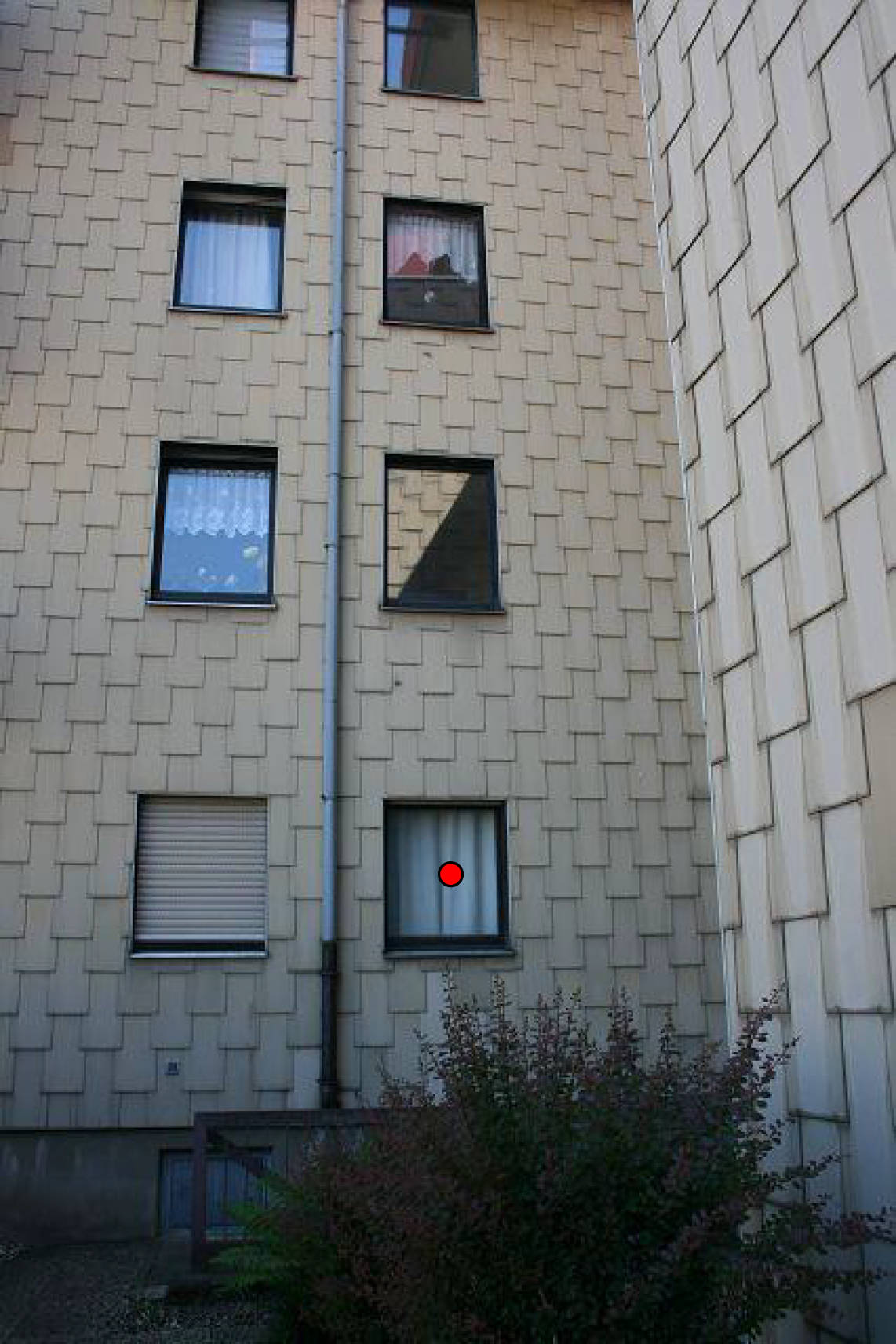 Kfz-Stellplatz, Eigentumswohnung (3 bis 4 Zimmer) in Leopoldstr. 9, Steeler Str. 113, 45139 Essen - Bild 2