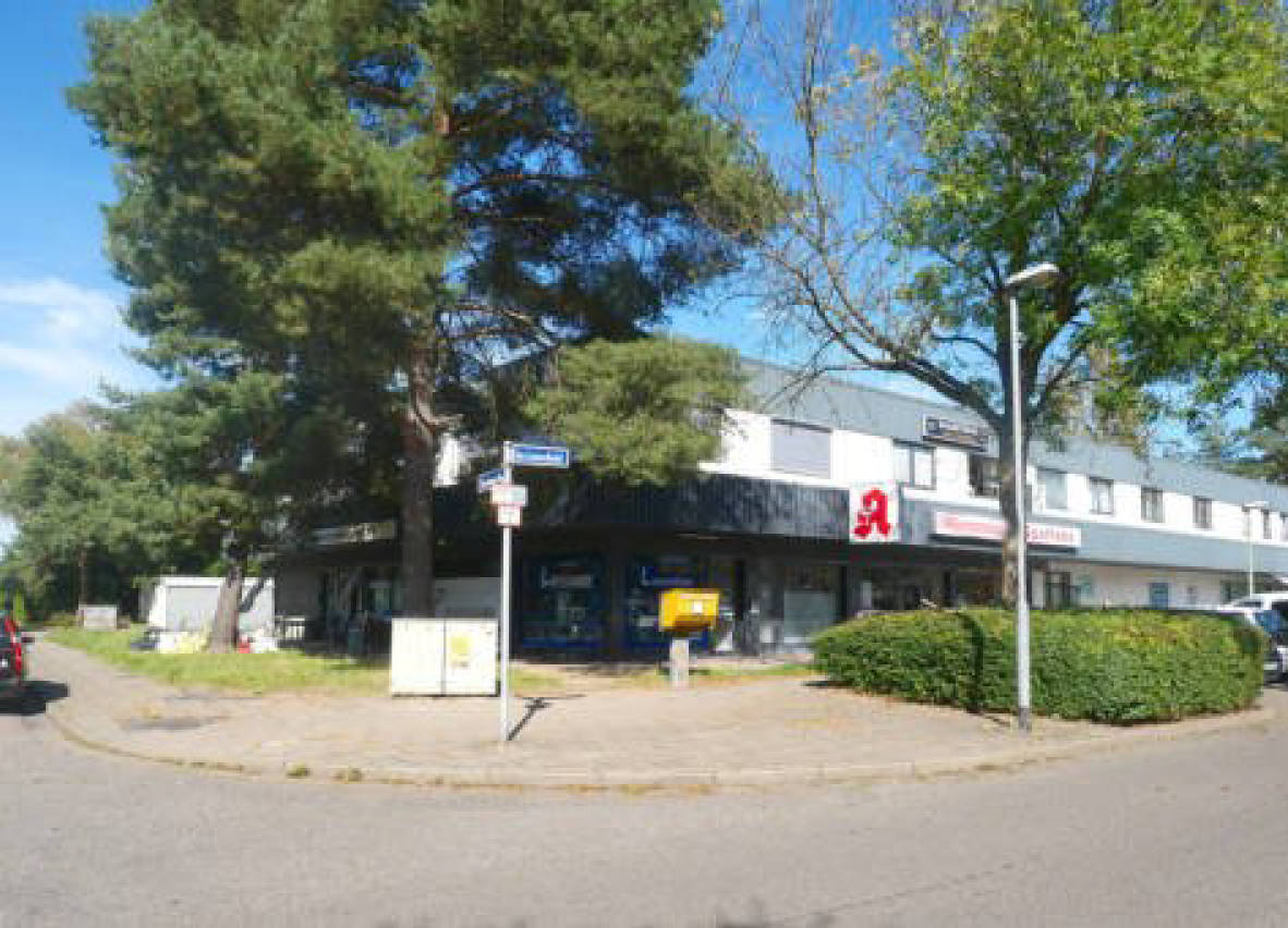 Wohn-/Geschäftshaus in Kersthover Ring 75, 77, Im Looscheid 13, 15, 17, 19, 21, 00000 Essen