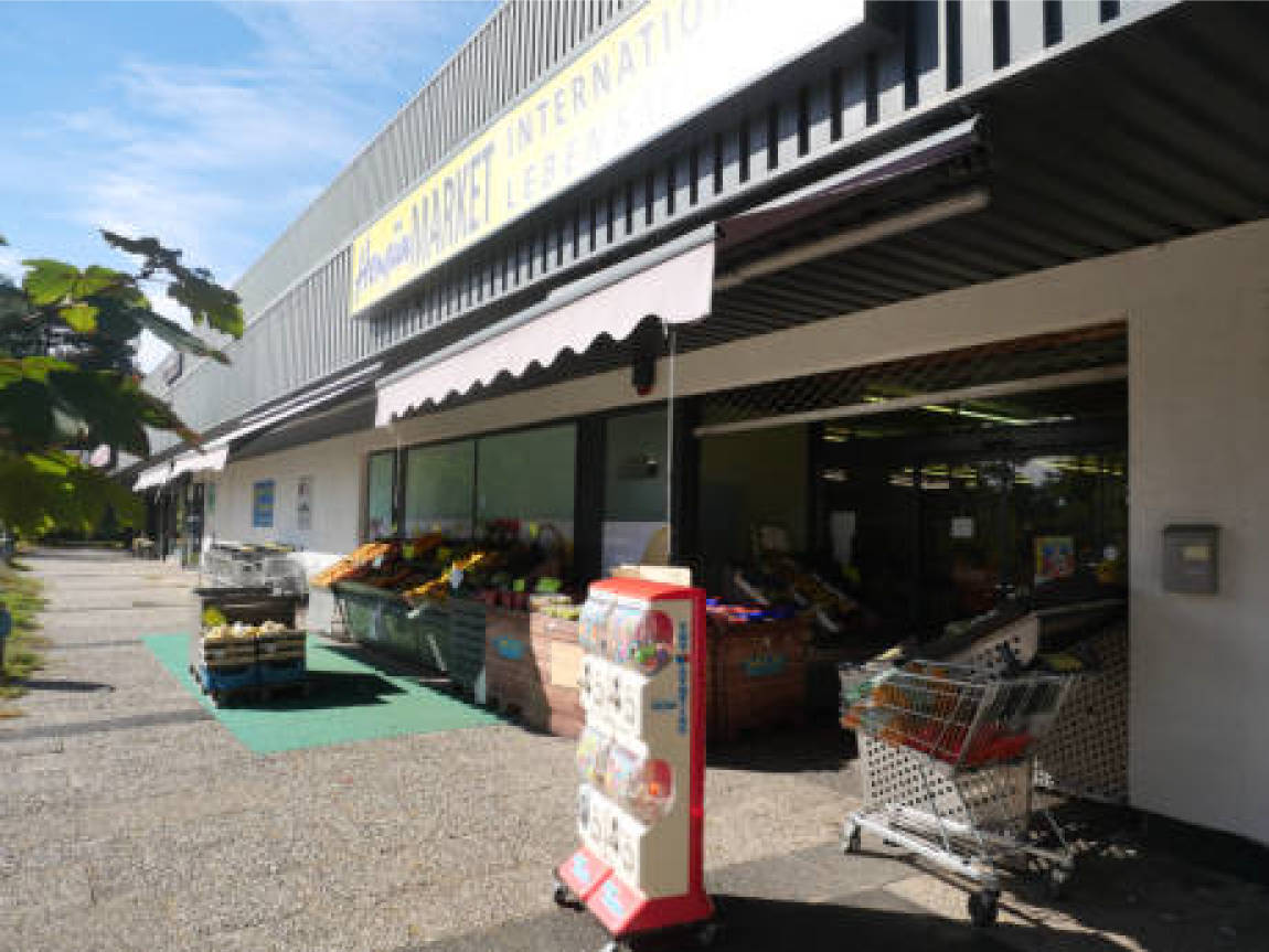 Wohn-/Geschäftshaus in Kersthover Ring 75, 77, Im Looscheid 13, 15, 17, 19, 21, 00000 Essen - Bild 2