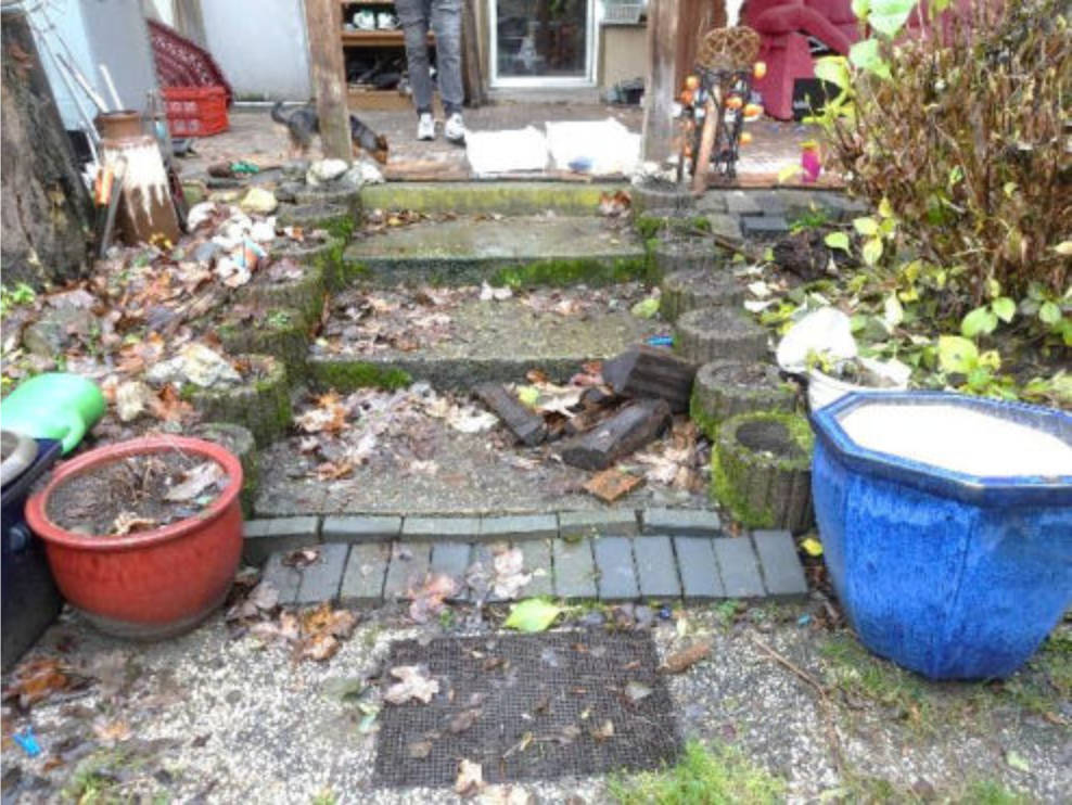 Zweifamilien-Reihenendhaus mit Doppelgarage in Achternbergstr. 27, 45309 Essen, Kray - Bild 2