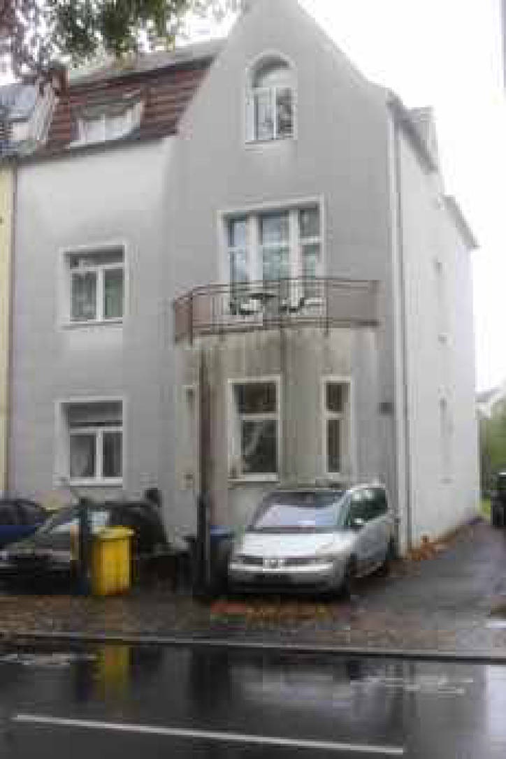 Mehrfamilienhaus, Kfz-Stellplatz, unbebautes (Teil)Grundstück in Ubierstraße 63, 53129 Bonn, Plittersdorf
