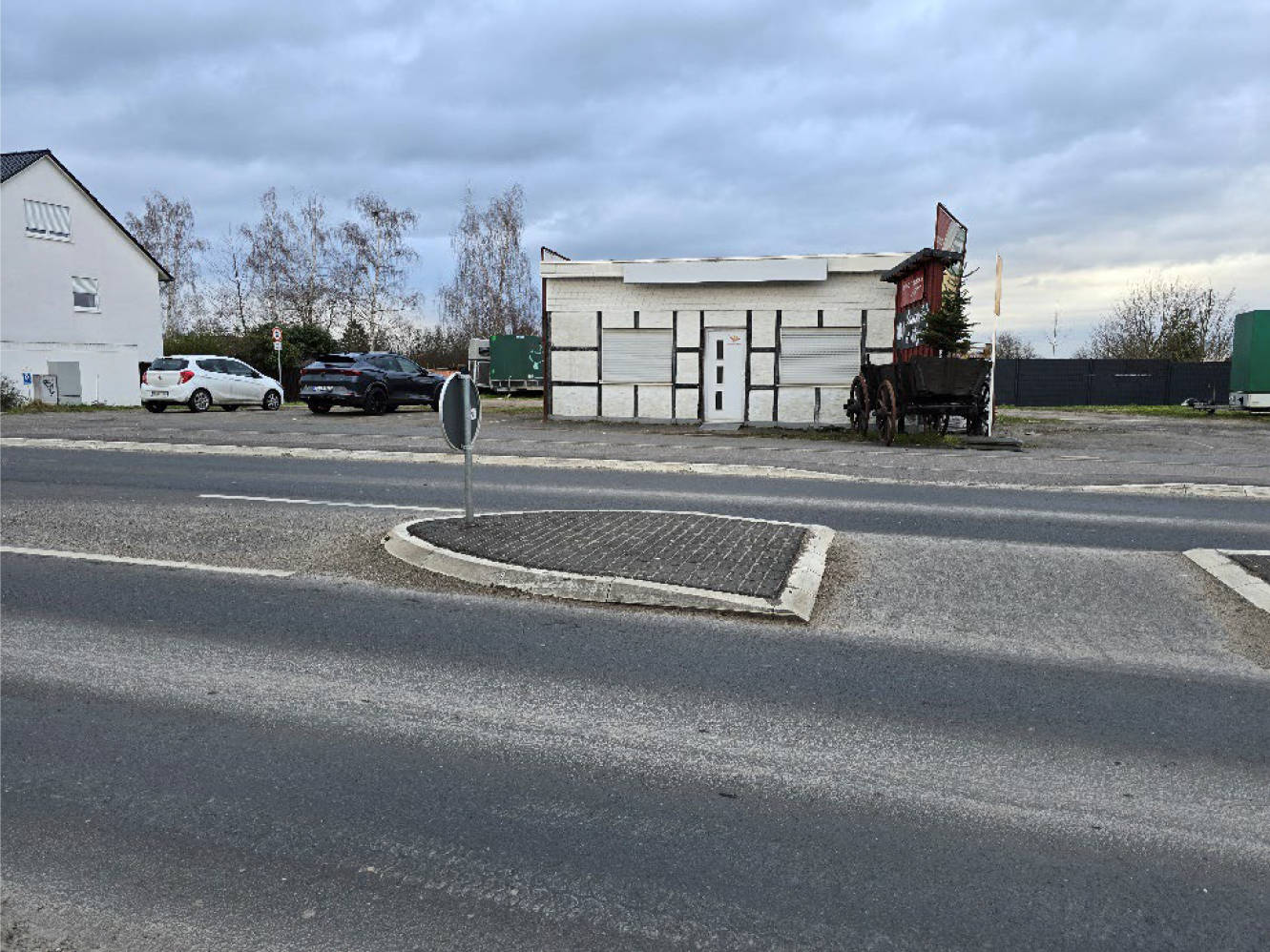 gewerblich genutztes Grundstück in Blumenstraße, 53332 Bornheim, Waldorf