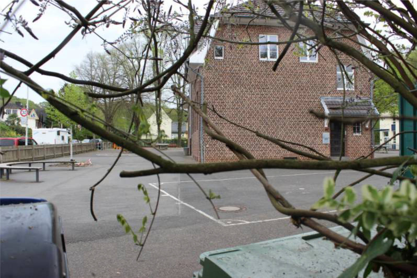 Einfamilienhaus, Kfz-Stellplatz in Hauptstr. 103, 53229 Bonn, Holzlar - Bild 5
